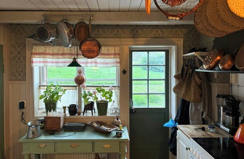 Solleron House | Traditional Dalarna cottage with Lake Siljan views