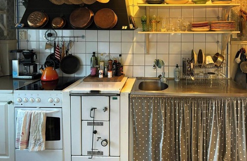 Solleron House | Traditional Dalarna cottage with Lake Siljan views