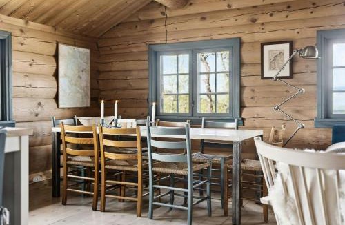 Rauland House | Traditional Log Cabin At Vierli