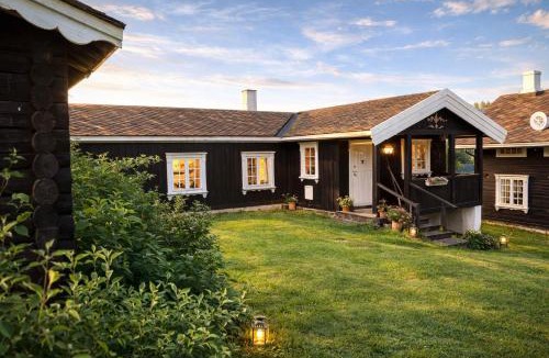 Hundorp House | Traditional timber farm with Sauna & Wi-Fi