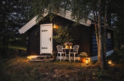 Hundorp House | Traditional timber farm with Sauna & Wi-Fi