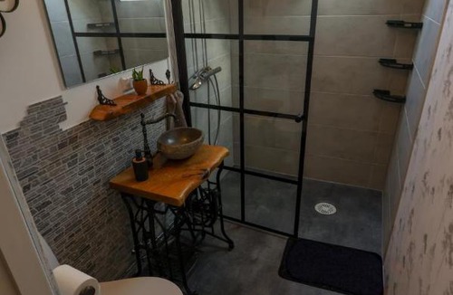 Åmål Apartment | Traumhaftes Schwedenhaus an einer Farm mit Pferden