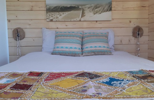 Vallsjobol Cabin | Tree of Life Lakeview Loft Retreat