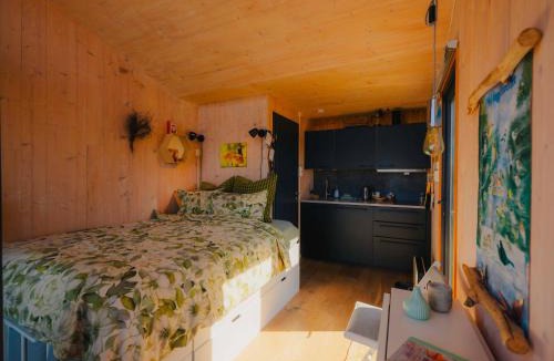 Herand Apartment | Treetop Cabin gem - a forest feeling by the Hardangerfjord