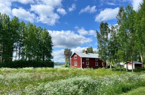 Visttrask Villa | Trevlig villa mellan sjöarna i Vistträsk By.
