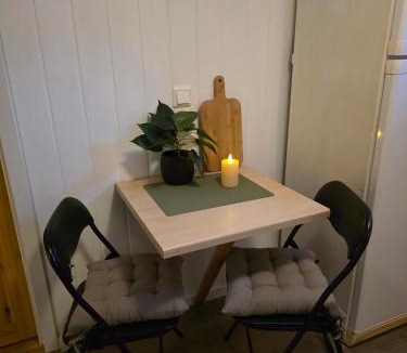 Tromsdalen Apartment | Tromsdalen Studio 2 - FREE Parking, Views & Quiet Area