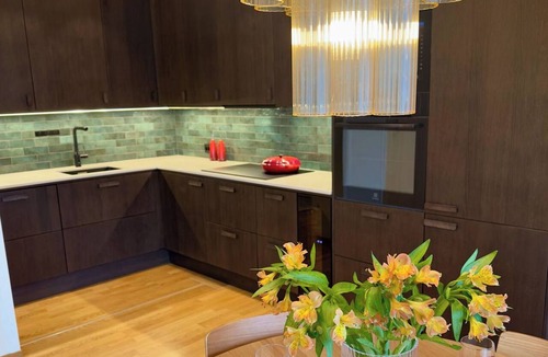 Tromso Apartment | Tromso 3-Bed Apt, Sleeps 5 with Parking