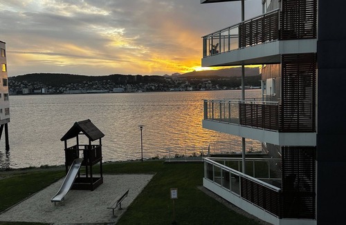 Tromso Apartment | Tromso 3-Bed Apt, Sleeps 5 with Parking