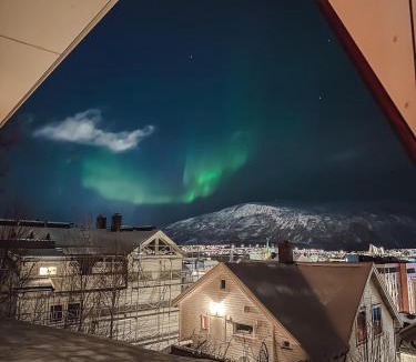 Tromso Apartment | Tromsø from the front row - with unforgettable views