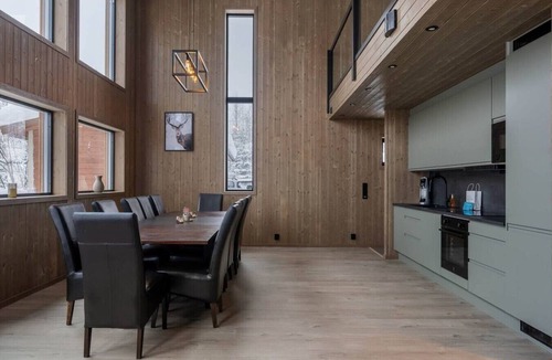 Trysil Apartment | Trysil Ski-in/out Apt, Hot Tub, 4 BR