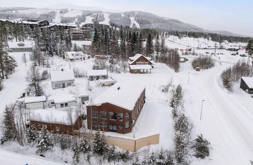 Trysil Apartment | Trysil Ski-in/out Apt, Hot Tub, 4 BR