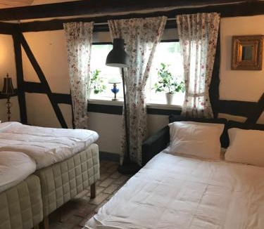 Jonstorp Hotel | Tunneberga Gästgifvaregård