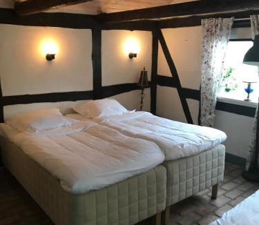 Jonstorp Hotel | Tunneberga Gästgifvaregård