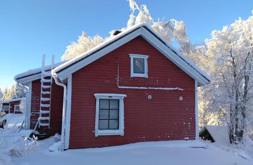 Sotkamo Ski Chalet | Tunnelmallinen mökki saunalla