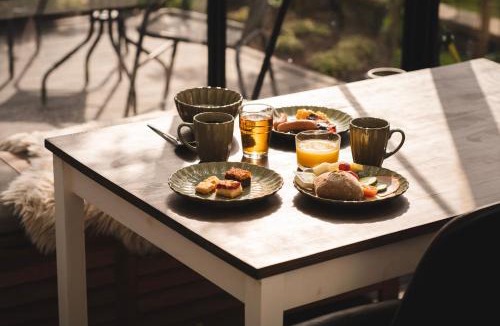 Skurup Bed & Breakfast | Två Systrar B&B