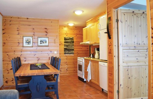 Gautefall Apartment | Two-Bedroom Apartment in Drangedal