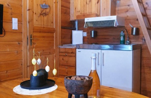 Norheimsund House | Two-Bedroom Holiday Home B4 - Kvamskogen