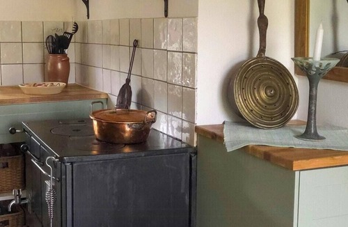 Jamjo House | Two cottages with private garden in Torhamn