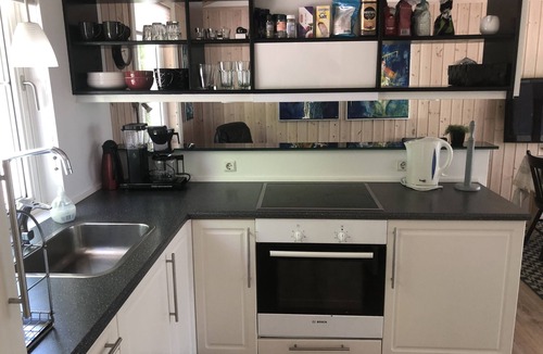 Almhult Cottage | Two houses in one - in wonderful nature and right on the seafront