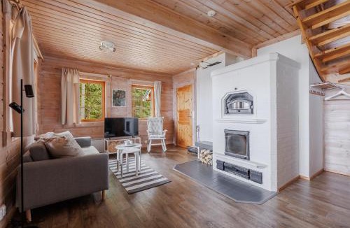 Liperi Hotel | Tyyni Resort - Hirsihuvila Aalto