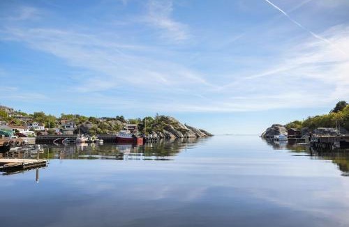 Larvik Apartment | Ula Seaview Suite 80m to the sea
