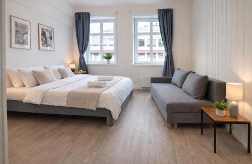 Sandnes Apartment | Uncle Sam Cozy Apartment, parking, 8 guests