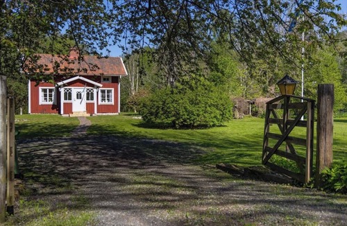 Axvall House | Unique 3 bedroom country idyll with stunning surroundings