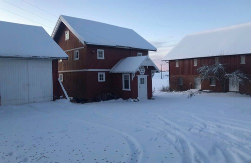 Rakkestad House | Unique and charming cabin in rural surroundings