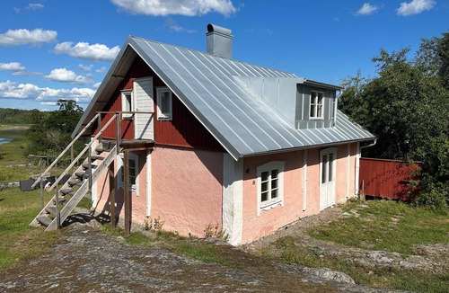 Sorunda House | Unique and simple accommodation in the Stockholm archipelago on a peninsula next to Sorunda.