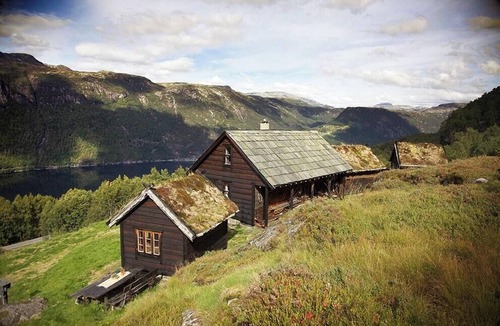 Suldal House | Unique cabin between fjord, waterfall and mountain