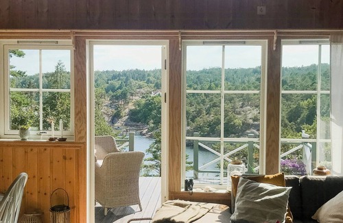 Fredrikstad House | Unique cabin by the water on Kråkerøy