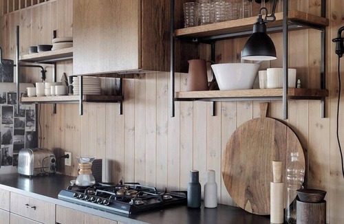 yer House | Unique cabin with great natural materials