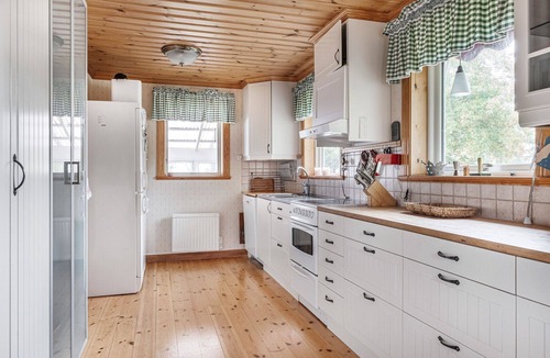 Strangnas Municipality Ski Chalet | Unique cottage with a view of Mälaren, Mariefred | SE14020