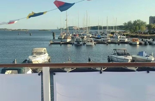 Solvesborg House | Unique floating retreat Sleeps 4