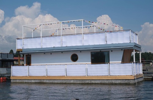Solvesborg House | Unique Floating Retreat Sleeps 4
