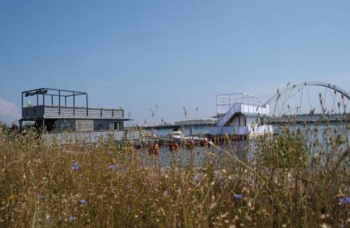 Solvesborg House | Unique floating retreat Sleeps 4