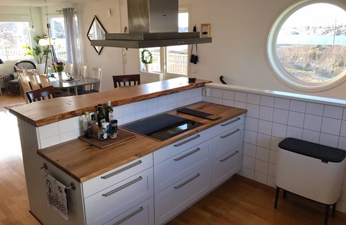 Ronnang Apartment | Unique location and wonderful sea view in Rönnäng, Tjörn!