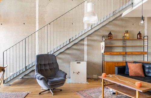 Kaakkoinen District Apartment | Unique Loft with sea view + parking and downloadn