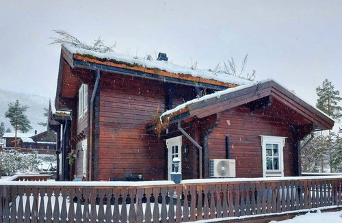 Kviteseid House | Unique log cabin in beautiful Vrådal