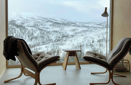 Sogndal House | Unique, modern cabin with a stunning view