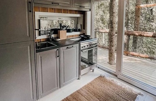 Tokke House | Unique treetop cabin in forest, Lårdal