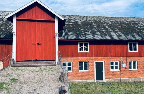 Aneby Apartment | Upscale Hideaway in Converted Barn