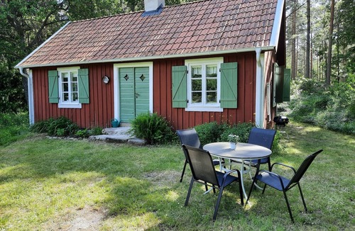 Germundslycke House | Ursprüngliches Kleines Haus, Alleinlage am Wald, Haustier Erlaubt, nah zum Meer