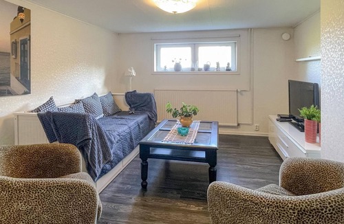 Myggenaes Apartment | Use this appealing vacation apartment as a good starting point for a varied island vacation.