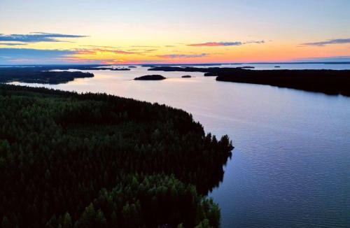 Hiukkajoki Ski Chalet | Välituvan lomamökit