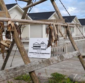 Værøy Hotel | Værøy Brygge Hotell