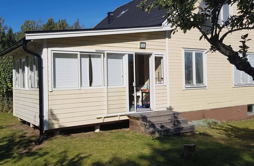 Mellerud O House | Vacation home on Lake Vänern, pets welcome