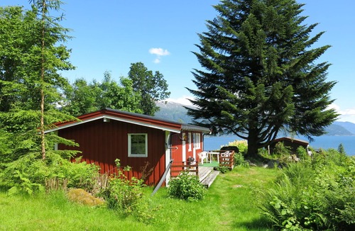 Balestrand House | Vacation home Haugen by Interhome