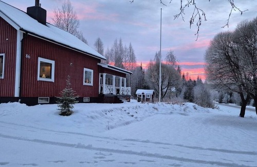 Syssleback House | Vacation Home in Sweden – Värmland – Sleeps 8 – Dogs Welcome