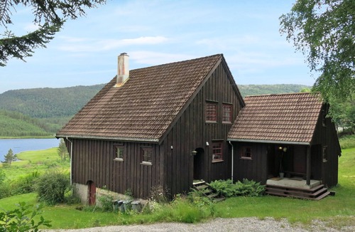 Dølemo House | Vacation home Moebu by Interhome